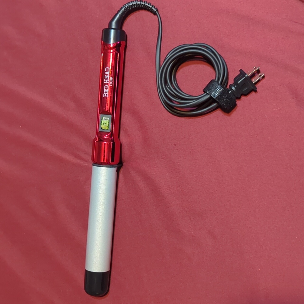 BedHead Metallic Red Styling Wand